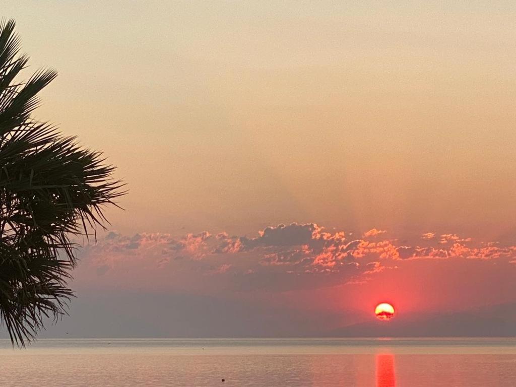 Louzoia Bay Villa Vlicha  Екстериор снимка